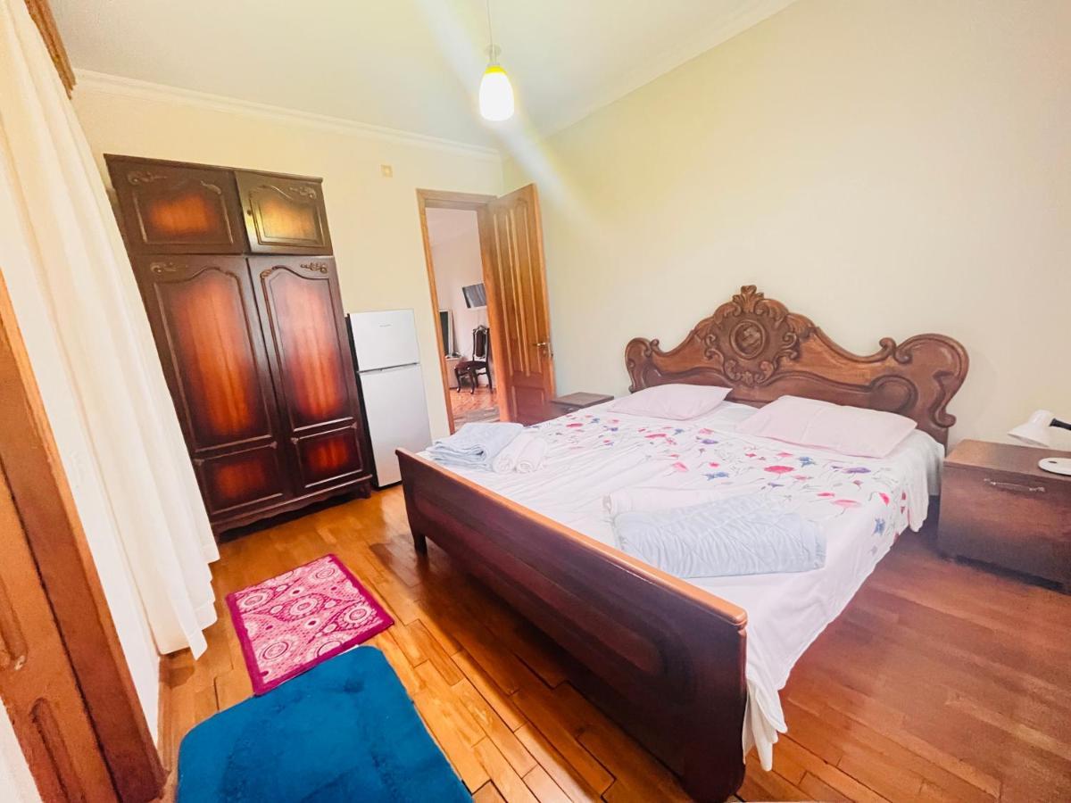 Dato'S Guesthouse Makhinjauri Bagian luar foto