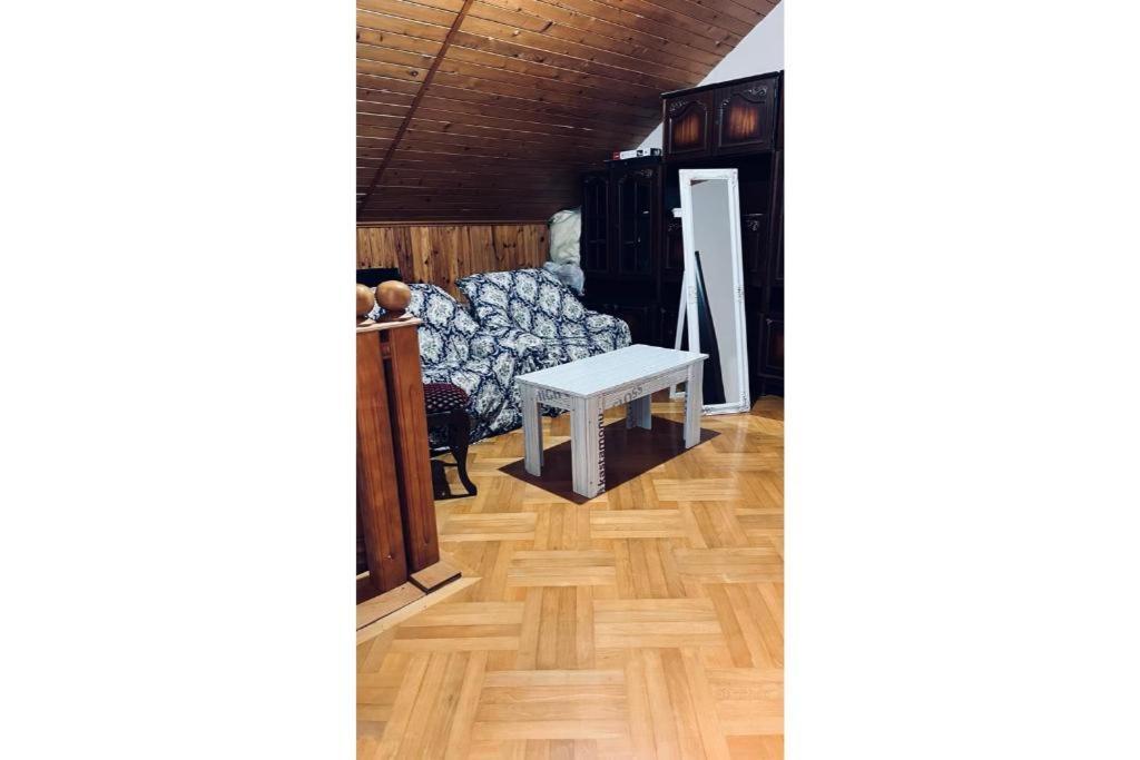 Dato'S Guesthouse Makhinjauri Bagian luar foto
