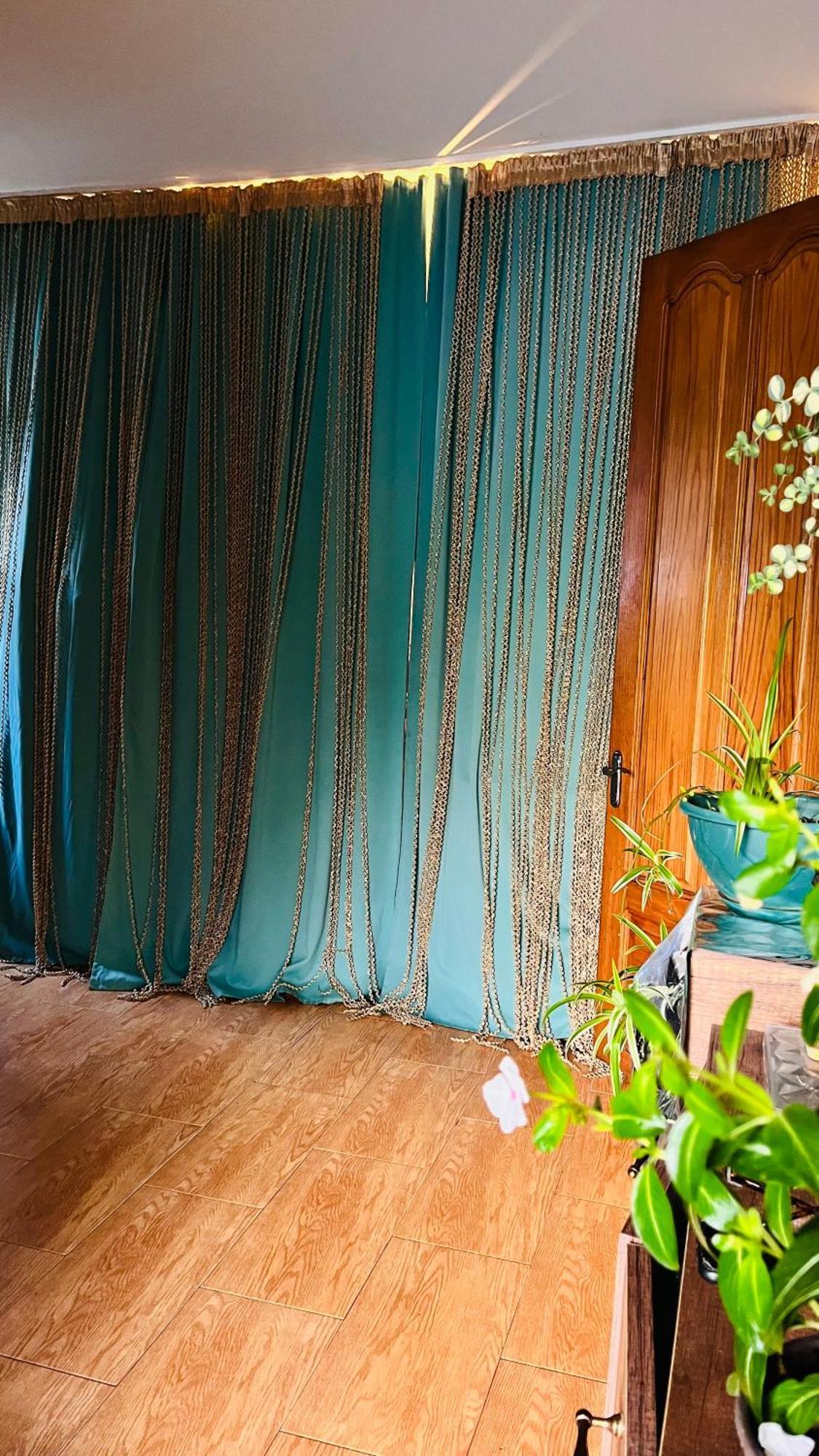 Dato'S Guesthouse Makhinjauri Bagian luar foto
