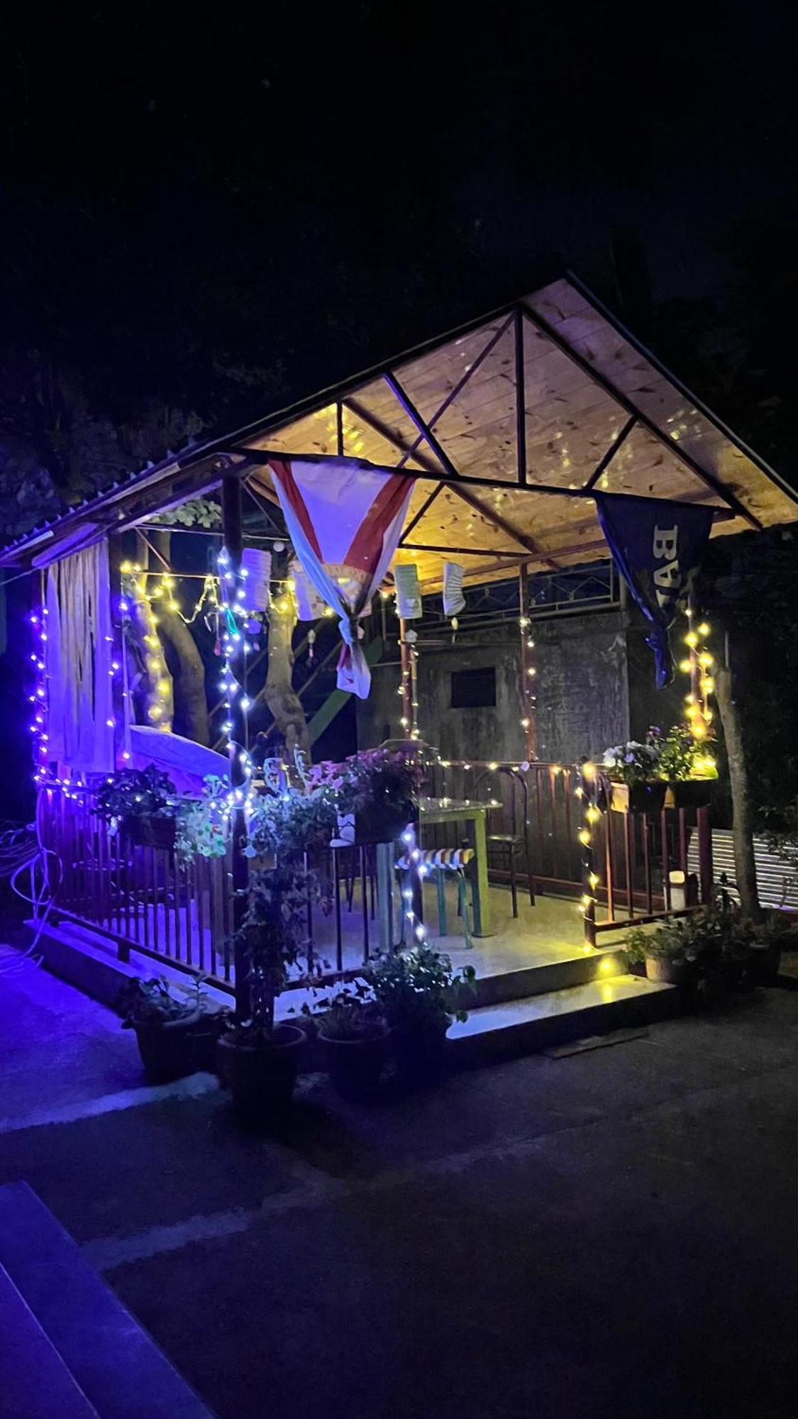 Dato'S Guesthouse Makhinjauri Bagian luar foto